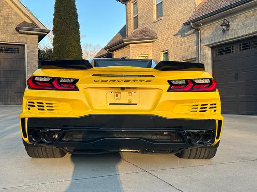 2025 Chevrolet Corvette E-Ray 3LZ