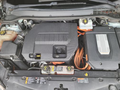 Silver 2013 Chevrolet Volt Base