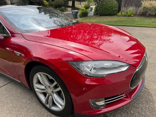 2013 Tesla Model S Base