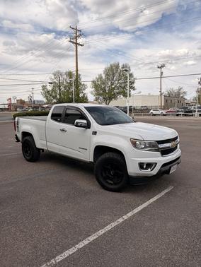 White 2015 Chevrolet Colorado LT