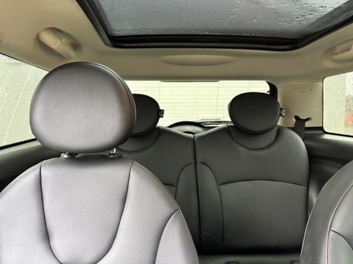 2011 MINI Cooper Base