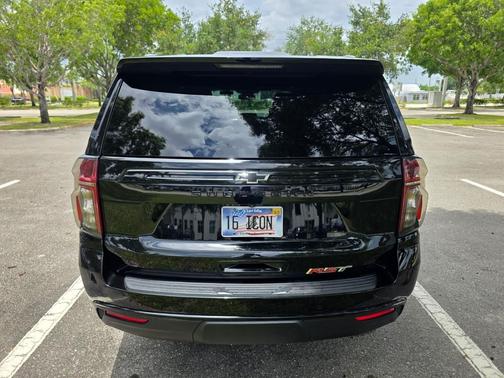 Black 2023 Chevrolet Suburban RST