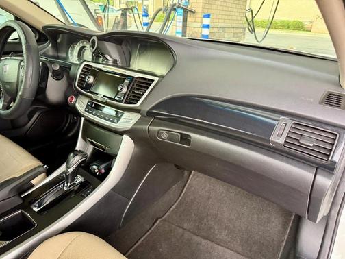White 2013 Honda Accord EX-L V-6