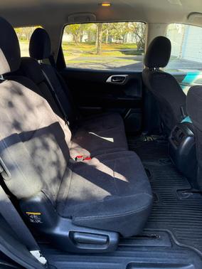 Black 2013 Nissan Pathfinder SV