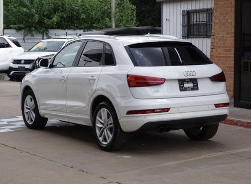 White 2017 Audi Q3 2.0T Premium