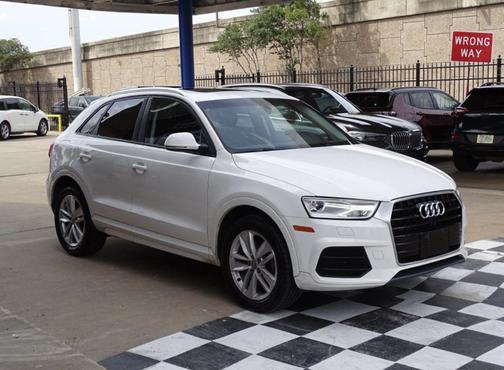 White 2017 Audi Q3 2.0T Premium