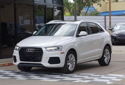 White 2017 Audi Q3 2.0T Premium