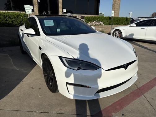 2023 Tesla Model S Plaid