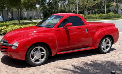 Red 2006 Chevrolet SSR Base