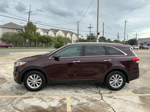 2017 Kia Sorento LX