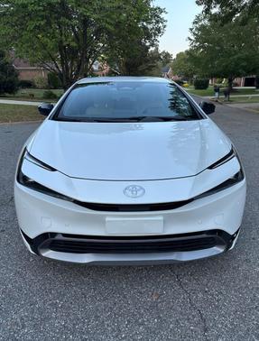 White 2023 Toyota Prius XLE