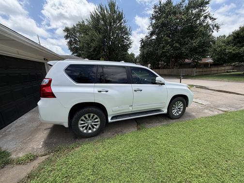 White 2010 Lexus GX 460 Premium