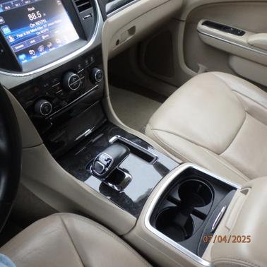 2014 Chrysler 300 Base