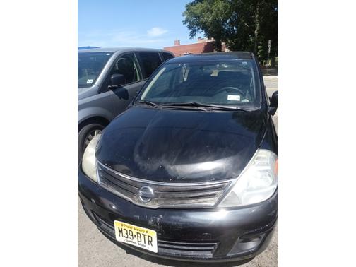 2011 Nissan Versa 1.8 SL