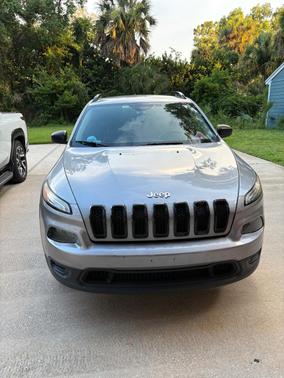 Silver 2016 Jeep Cherokee Sport