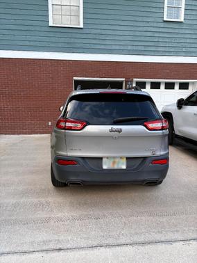 Silver 2016 Jeep Cherokee Sport