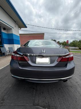 Gray 2017 Honda Accord EX w/Honda Sensing