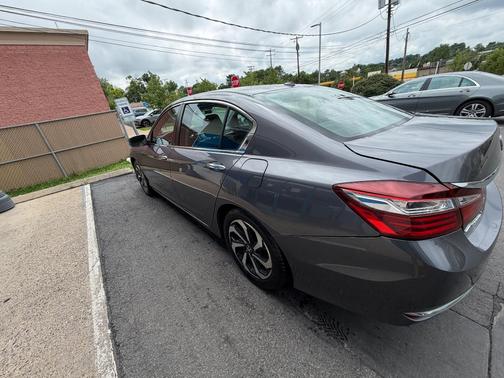 Gray 2017 Honda Accord EX w/Honda Sensing