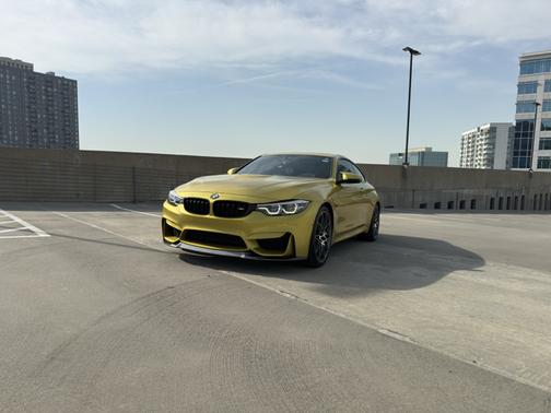 Gold 2019 BMW M4 Base
