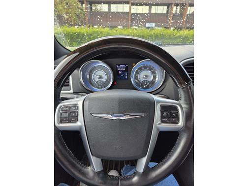 2012 Chrysler 300 Limited