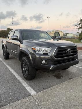 Gray 2022 Toyota Tacoma SR5