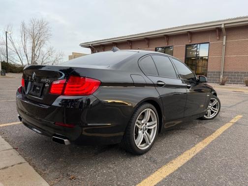 Black 2011 BMW 550 i