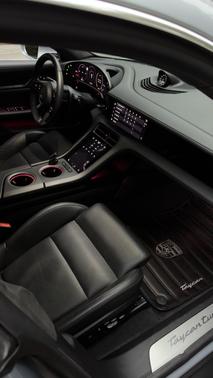 2020 Porsche Taycan Taycan Turbo