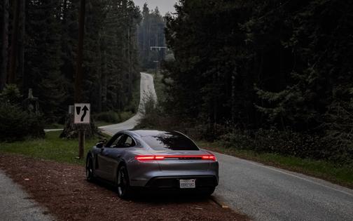 2020 Porsche Taycan Taycan Turbo