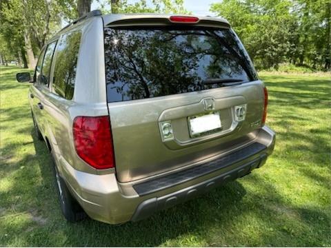 Gold 2005 Honda Pilot EX