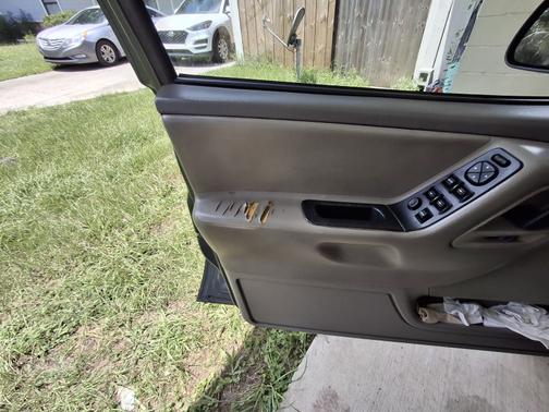 2002 Jeep Grand Cherokee Laredo
