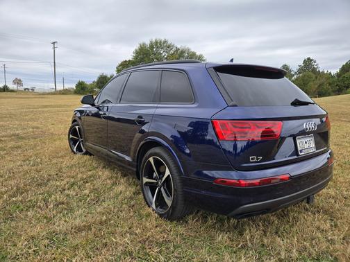 2019 Audi Q7 55 SE Premium