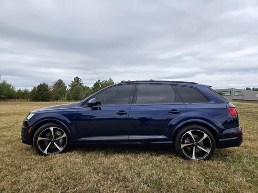 2019 Audi Q7 55 SE Premium