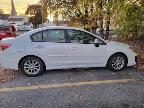2013 Subaru Impreza 2.0i Premium