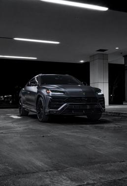 2020 Lamborghini Urus Base