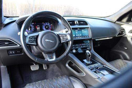 2020 Jaguar F-PACE SVR