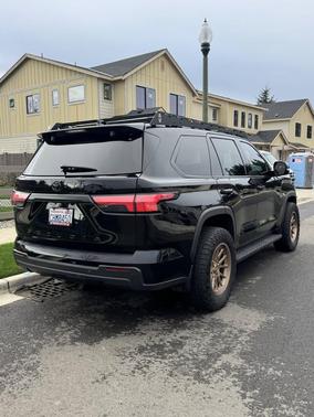 2023 Toyota Sequoia SR5