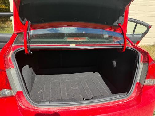 Red 2012 Chevrolet Cruze LT