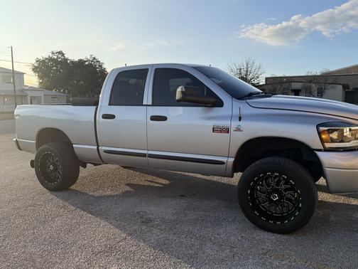 2006 Dodge Ram 3500 ST Quad Cab