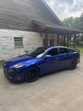 2021 Hyundai ELANTRA SE