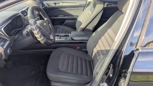 2017 Ford Fusion Hybrid SE