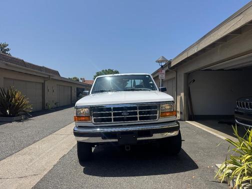 White 1996 Ford F-250 XL SuperCab H/D