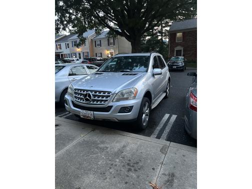 2009 Mercedes-Benz M-Class ML320 CDI Bluetec 4MATIC