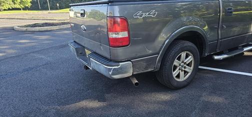 Gray 2006 Ford F-150 XLT SuperCrew