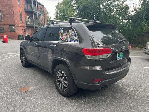 Brown 2017 Jeep Grand Cherokee Limited