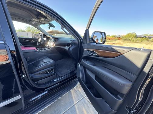 2020 Cadillac Escalade Base