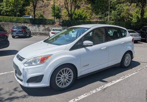 White 2015 Ford C-Max Hybrid SE