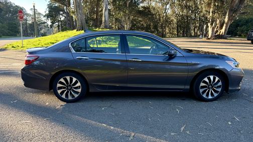 2017 Honda Accord Hybrid EX-L