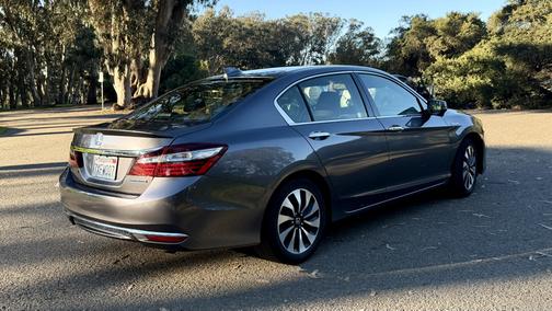 2017 Honda Accord Hybrid EX-L