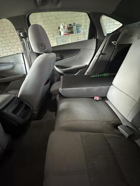 White 2014 Chevrolet Impala 1LS