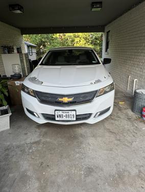 White 2014 Chevrolet Impala 1LS